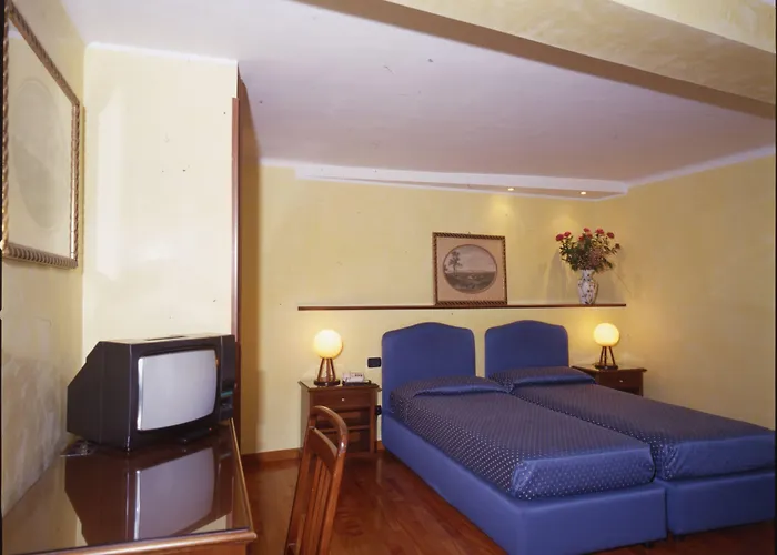 Centro Hotel 3*